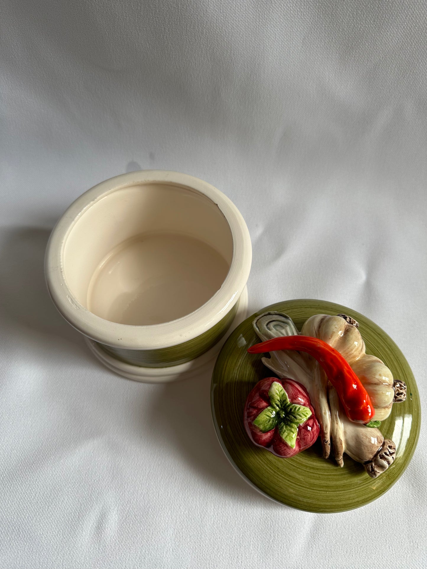 veggie-top ceramic canister