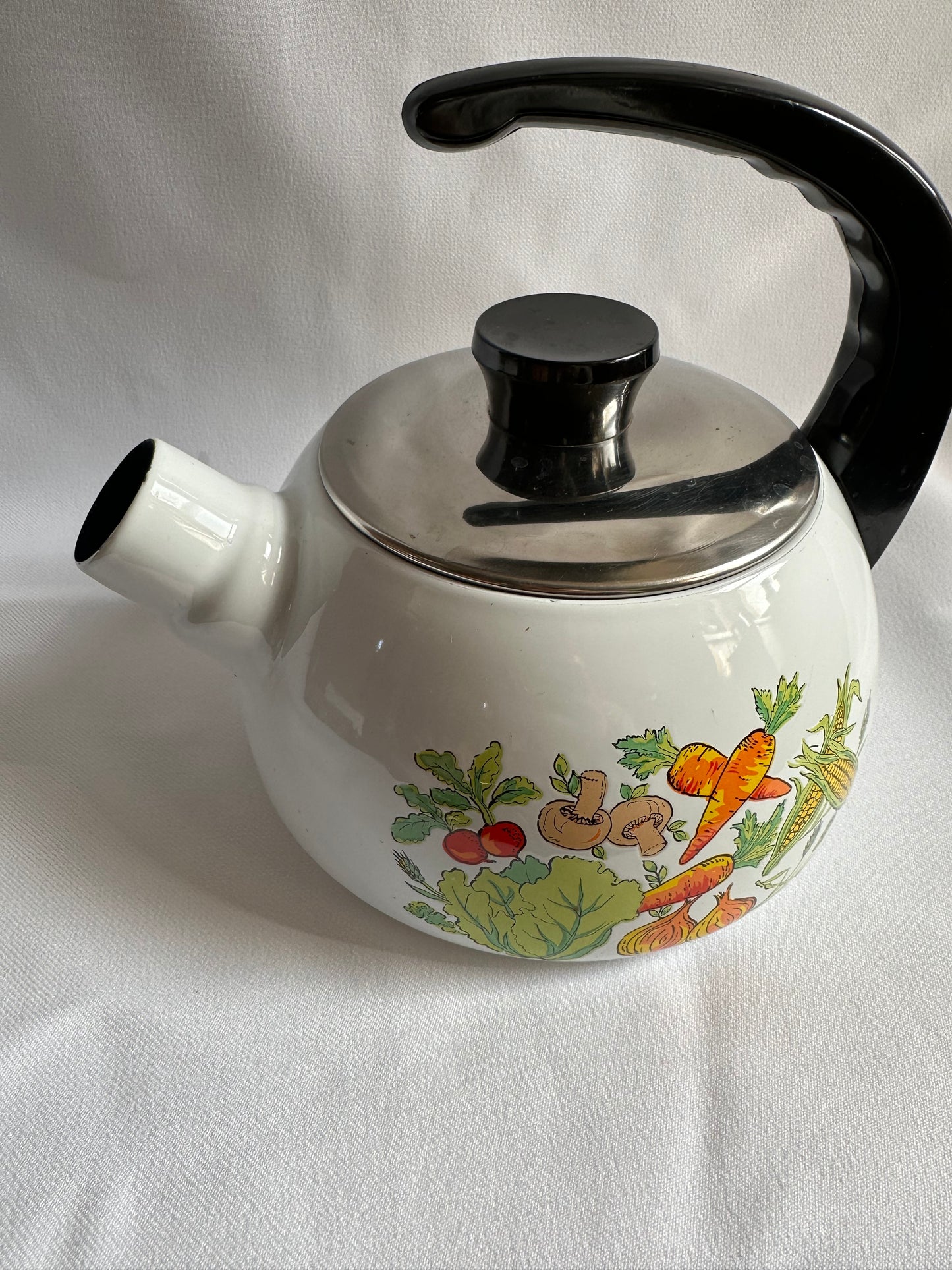 spice of life vintage kettle