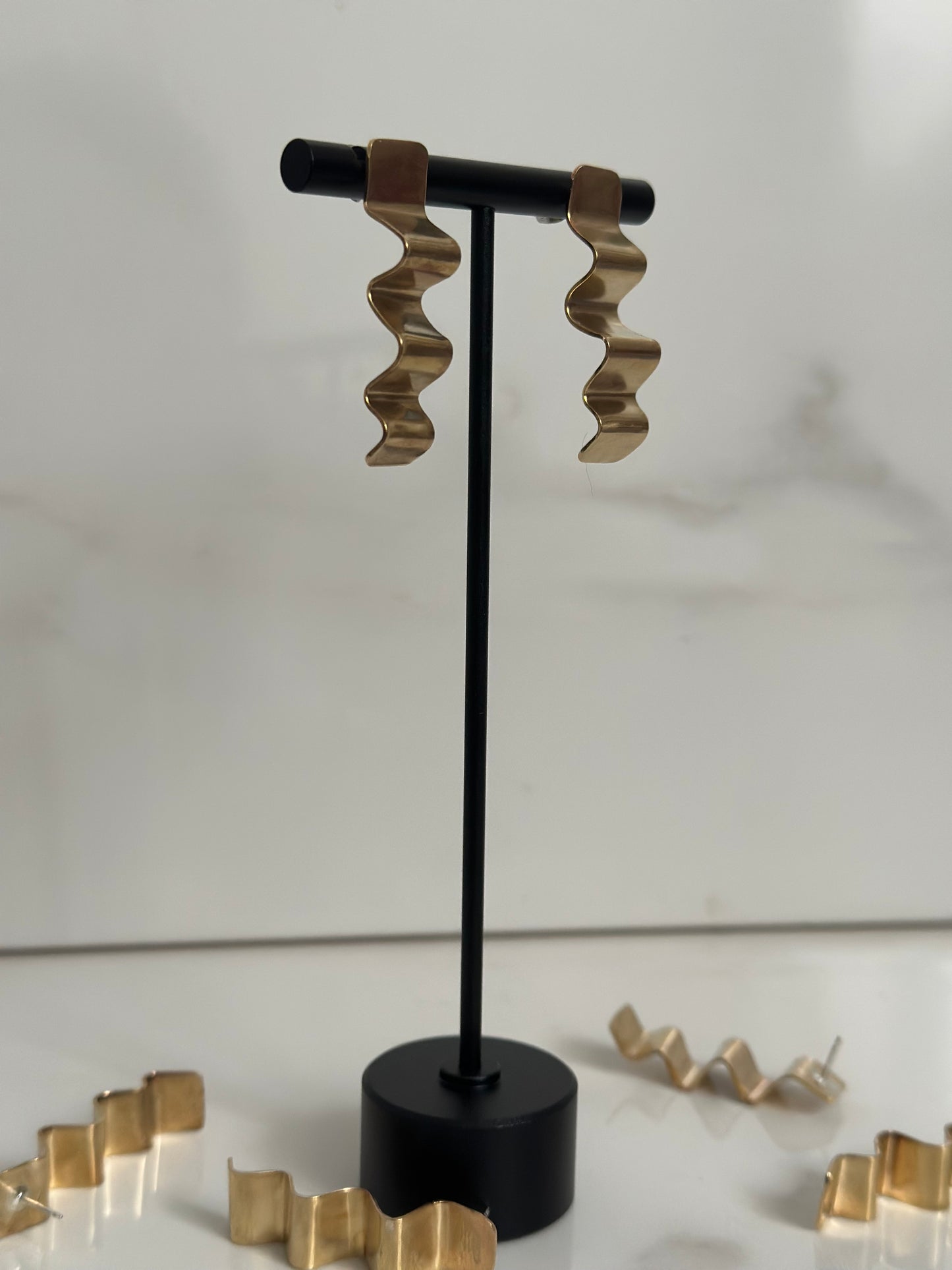 brass wave studs