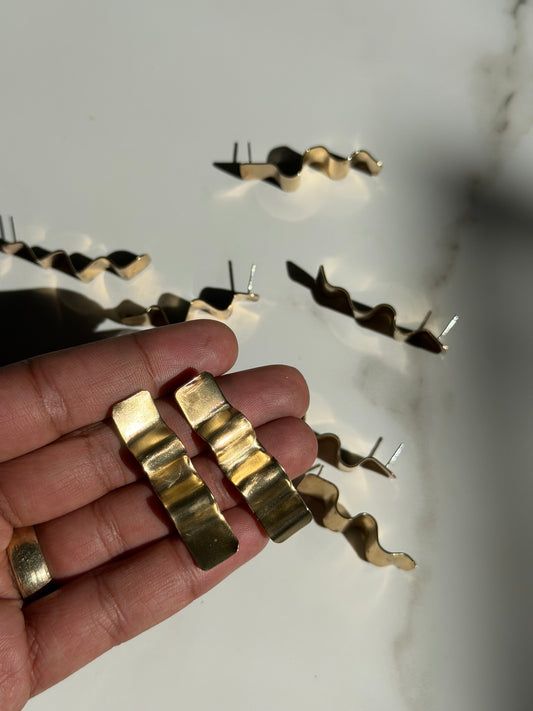brass wave studs